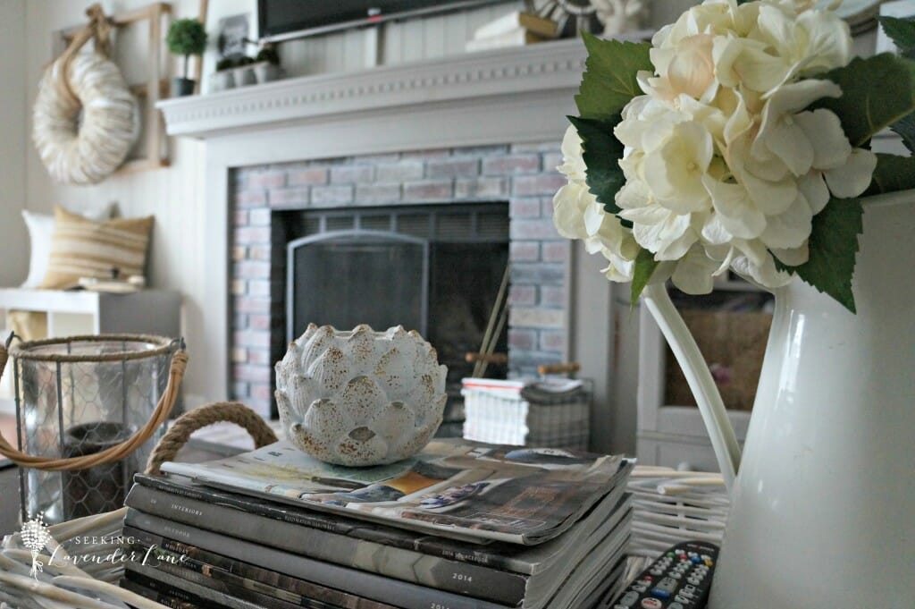 Coffee Table Vignette for Summer
