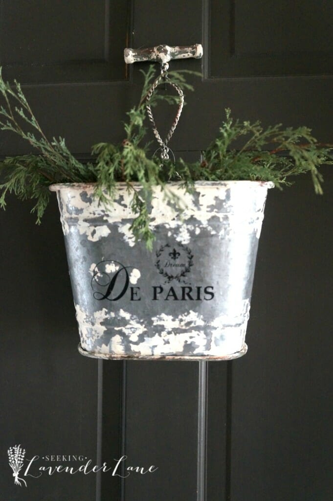 Paris Bucket and trimmings