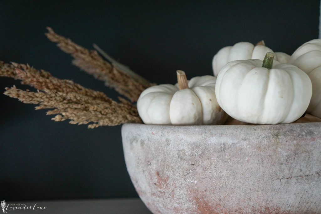 french-farmhouse-fall-decorating-gray-and-orange-26