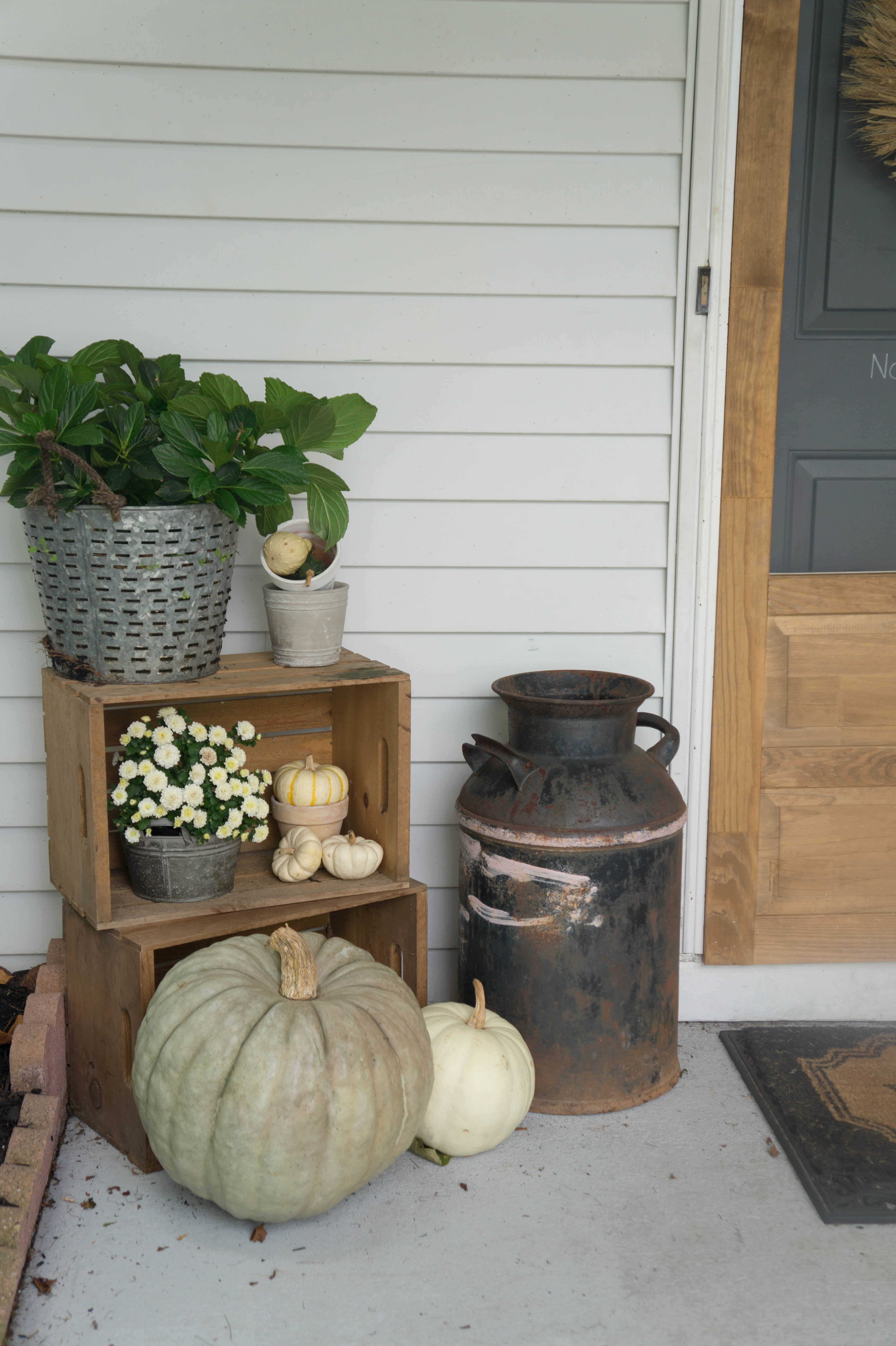 Farmhouse front clearance porch ideas