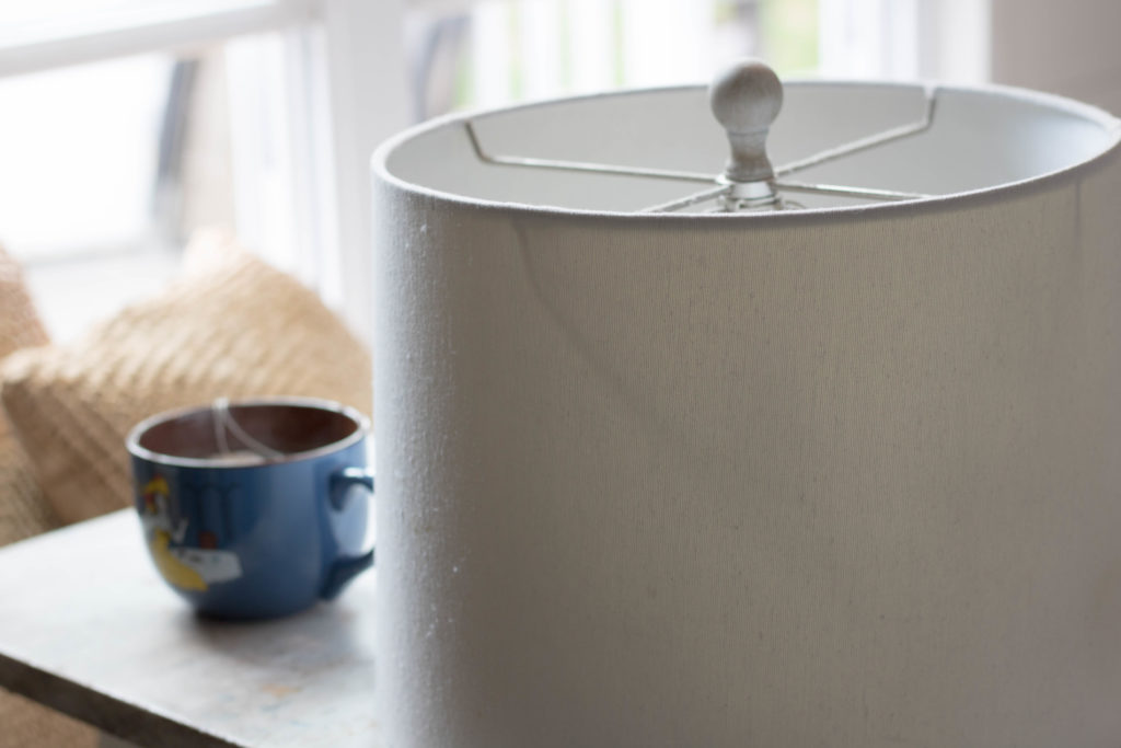 how-to-tea-stain-a-lampshade-seeking-lavender-lane