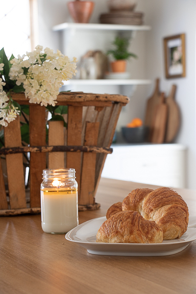 Simple Spring Decorations for the Kitchen - Clean and Scentsible