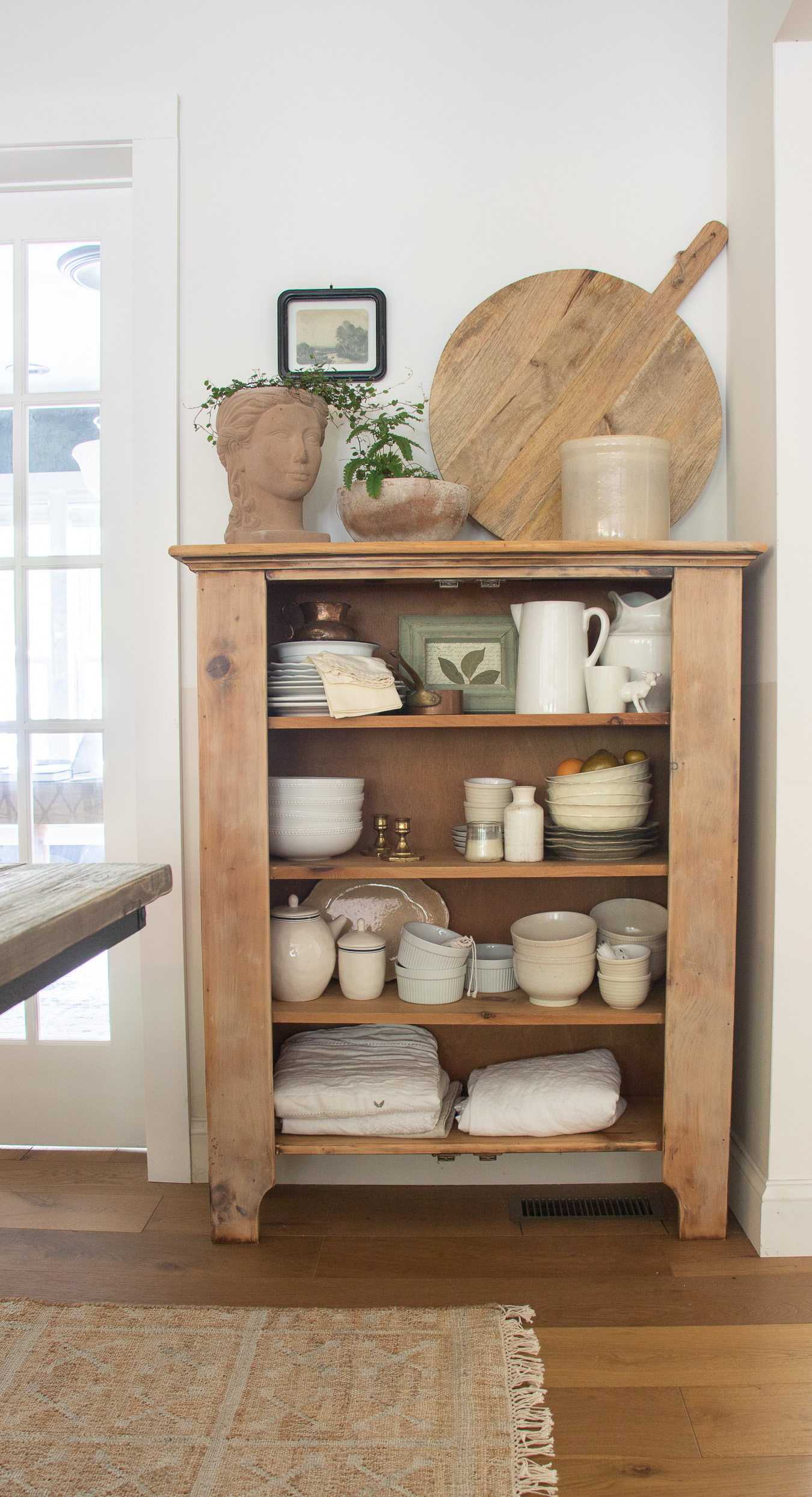 Kitchen Plate Rack Roundup - Seeking Lavender Lane