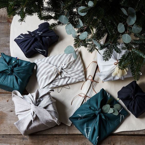 Holiday Gift Wrapping — Graze Living