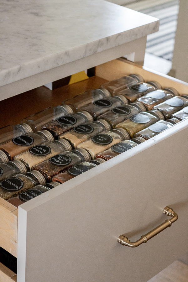 Spice Drawer Organization - Lemons, Lavender, & Laundry