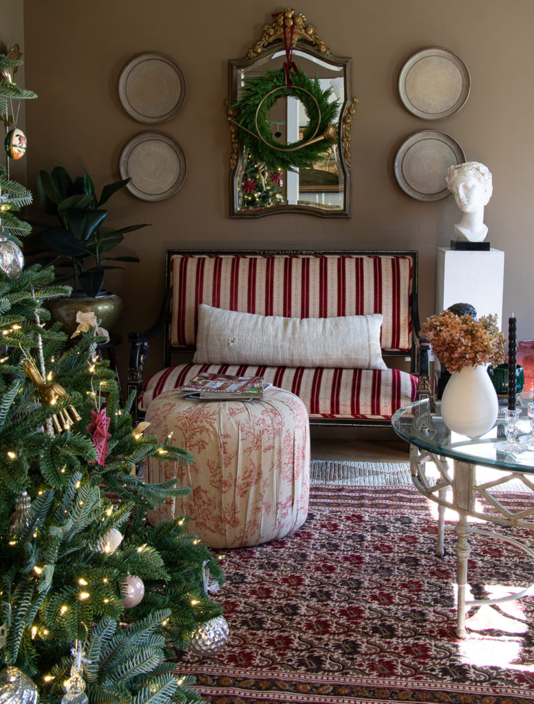 European Christmas Lounge - Seeking Lavender Lane