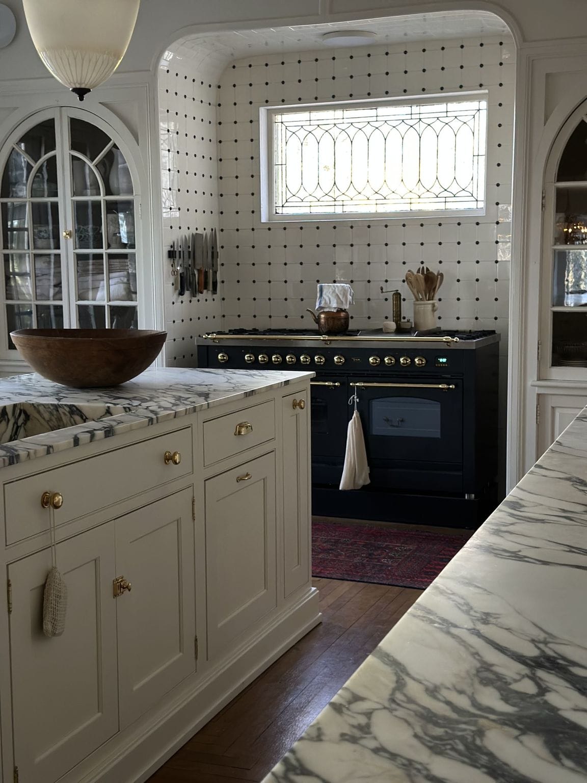 French Style Unfit Kitchen Seeking Lavender Lane