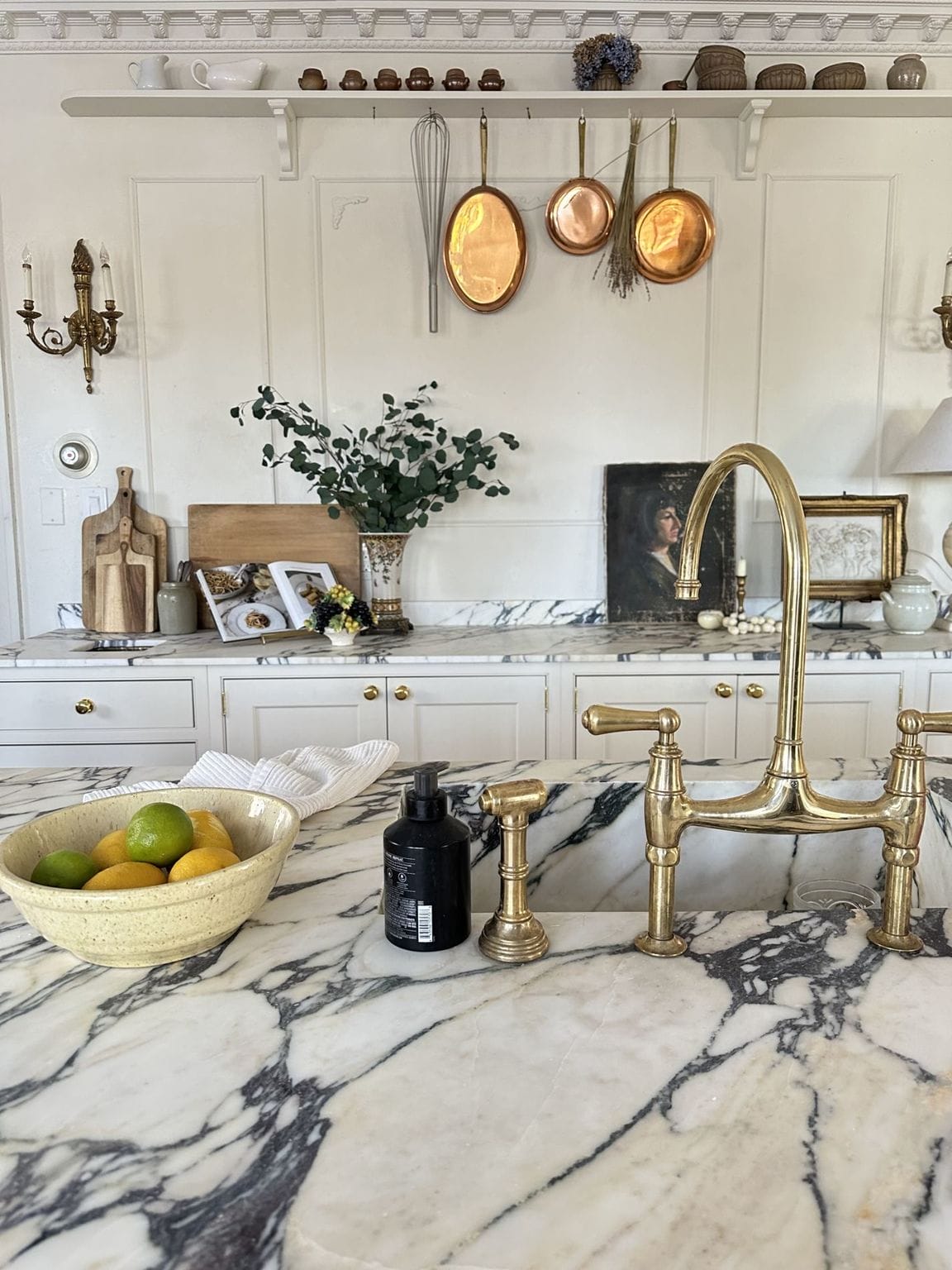 French Style Unfit Kitchen Seeking Lavender Lane